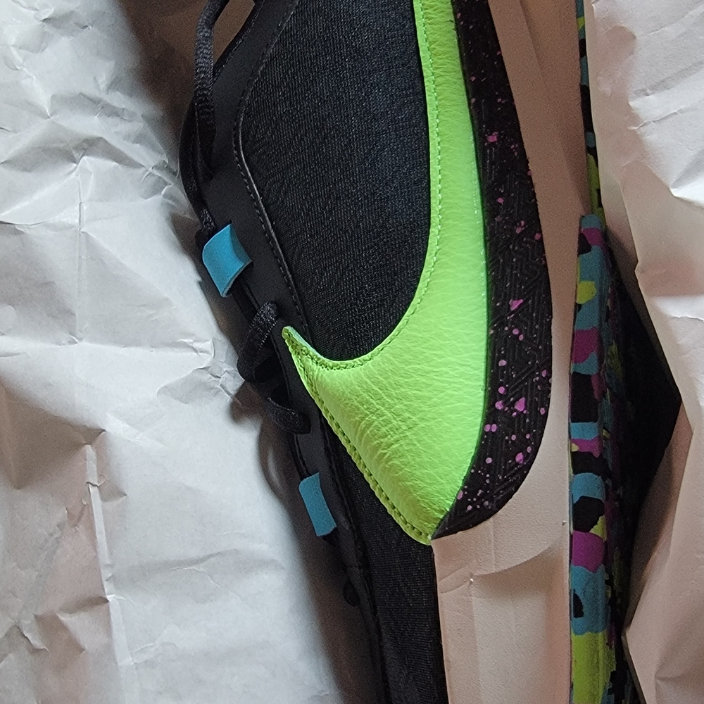 Nike Zoom Freak 5 Black and Fuchsia Dream